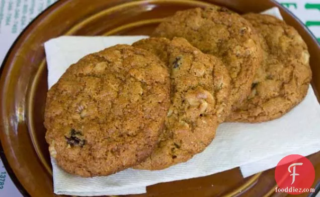 One Bowl Oatmeal Raisin Cookies