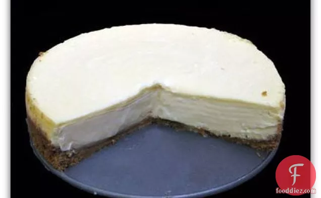 Ultra Creamy Deluxe Cheesecake
