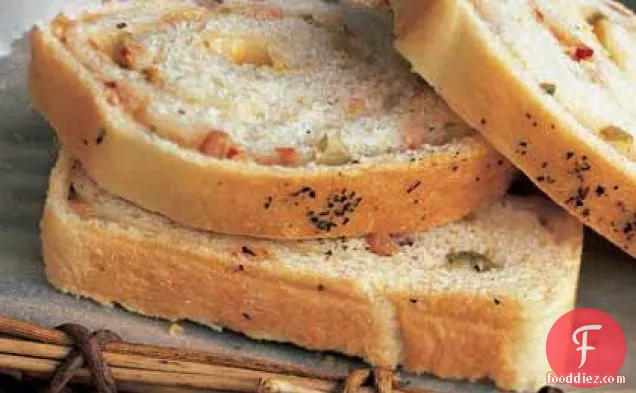 मोत्ज़ारेला-हैम भंवर रोटी