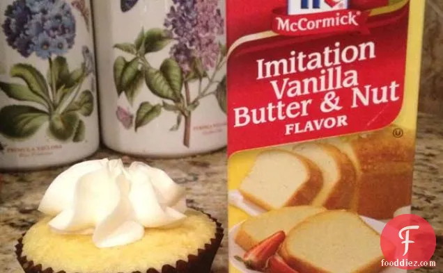 Cupcakes with a Secret Ingredient — Vanilla, Butter & Nut Extract