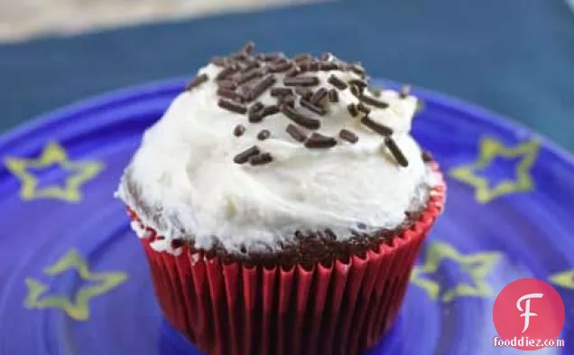 Quick Chocolate Cupcakes with No-Powdered Sugar Vanilla Icing