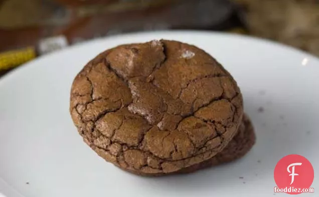 स्व-बढ़ती आटा डबल चॉकलेट चिप कुकीज़