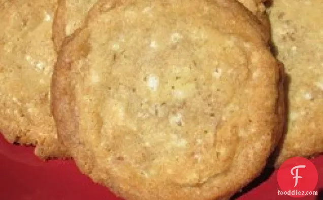 Cinnamon White Chocolate Cookies