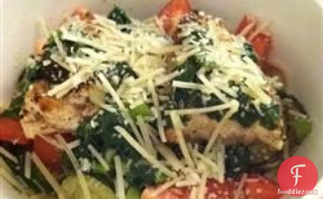 सीताफल क्रीम सॉस और भुनी हुई तोरी के साथ लाइम चिकन