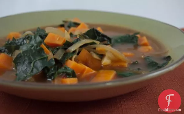 अफ्रीकी काले और रतालू सूप