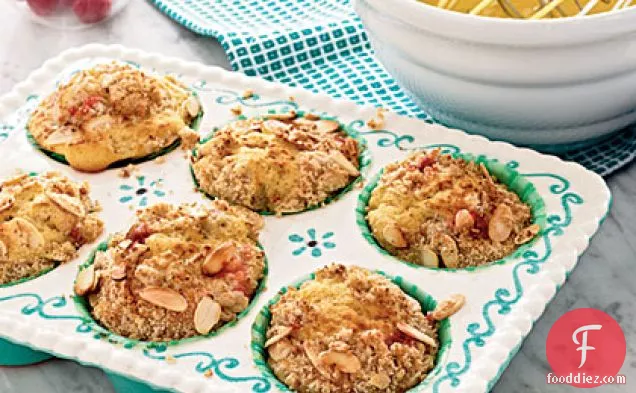 Raspberry-Almond Streusel Muffins