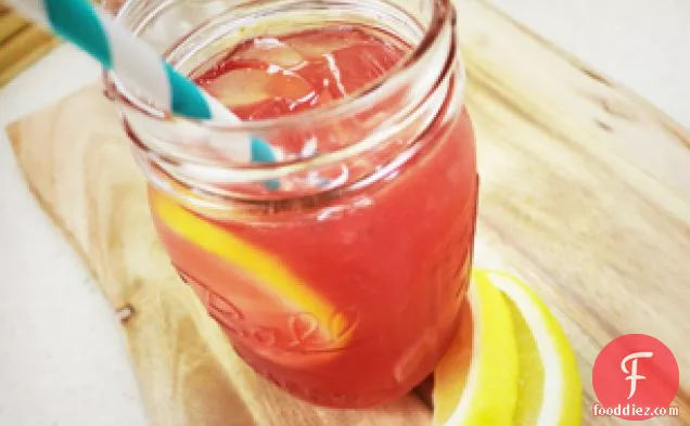 Sparkling Pomegranate Lemonade