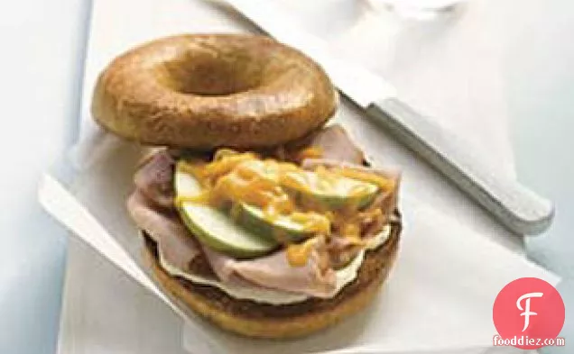 Ham & Apple Bagel Sandwich