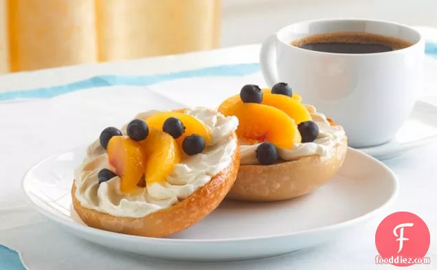 PHILLY Fruity Bagel