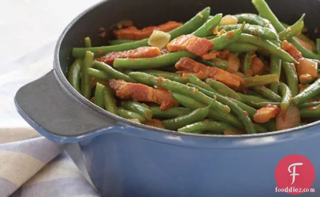 Spicy Green Beans with Bacon and Tomatoes