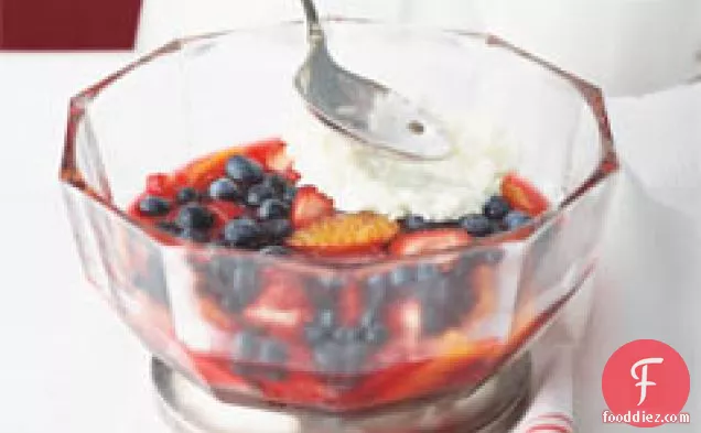 Creamy Rice Pudding and Fruit Layered Dessert