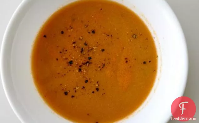 आटिचोक और टमाटर का सूप