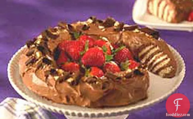 चॉकलेट पीनट बटर नो-बेक केक