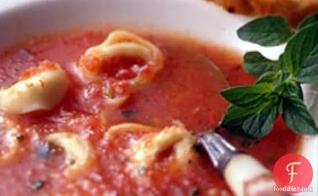 Tortellini Garlic Tomato Soup