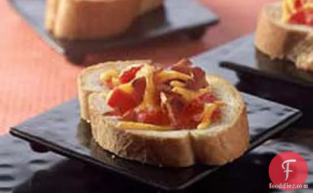 Spicy Tomato-Cheese Bread