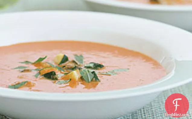 Creamy Tomato Soup With Zucchini