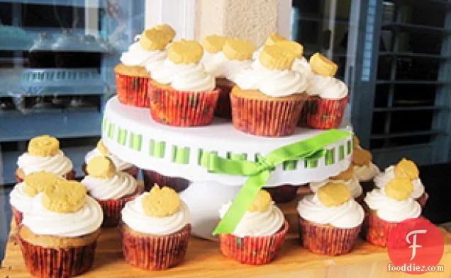 Pumpkin Cupcakes with Cream Cheese Frosting