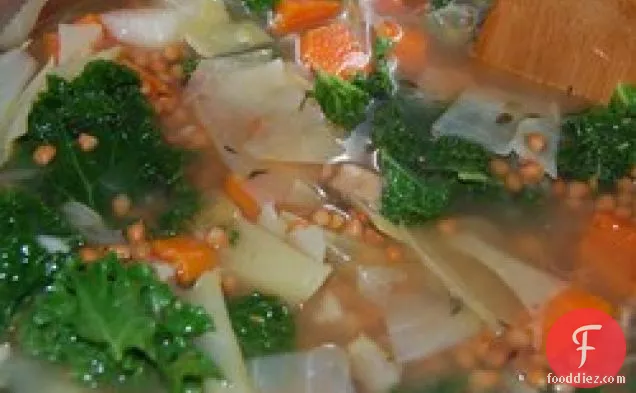 गाजर, आलू, और गोभी का सूप
