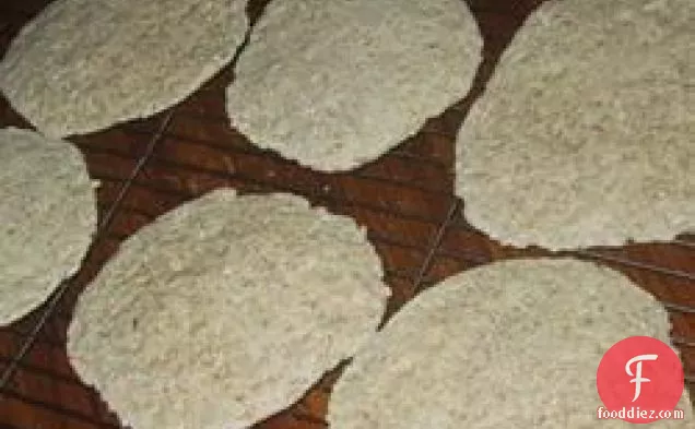 Knaakkebrod or Nakkileipa (Scandinavian-Style Rye Crisp Bread)