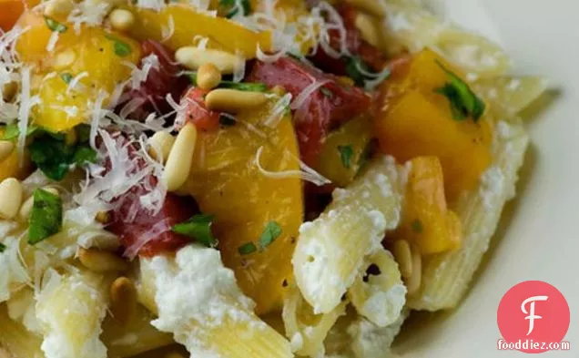 Pasta With Ricotta And Heirloom Tomatoes
