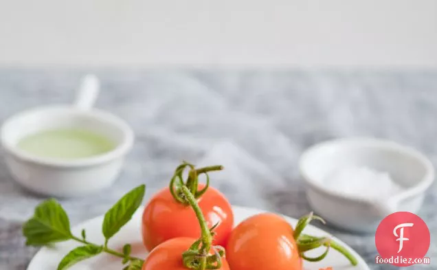 Quinoa, Tomato And Mint Salad Recipe