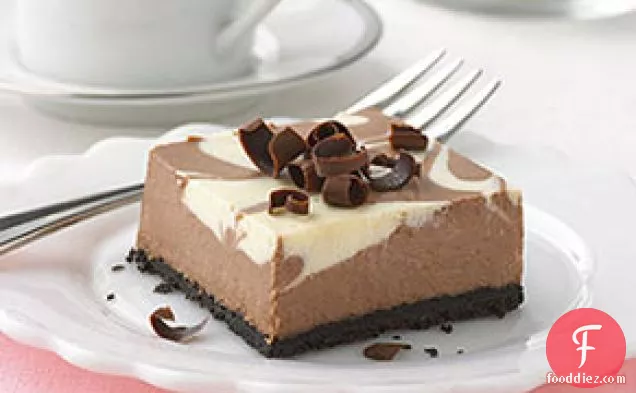 PHILADELPHIA Chocolate-Vanilla Swirl Cheesecake