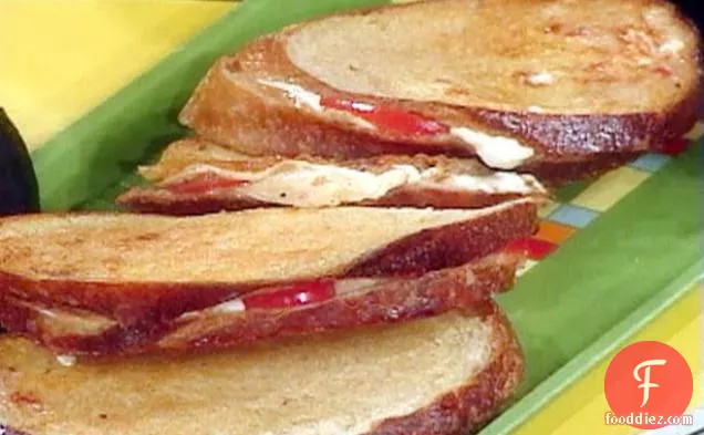 इतालवी ग्रील्ड पनीर-एन-टमाटर