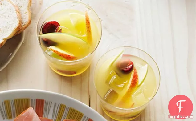 Lemonade Sangria