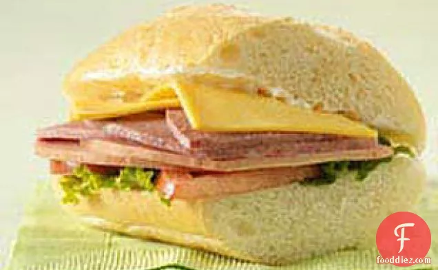 DELI DELUXEÂ® Sub Sandwich
