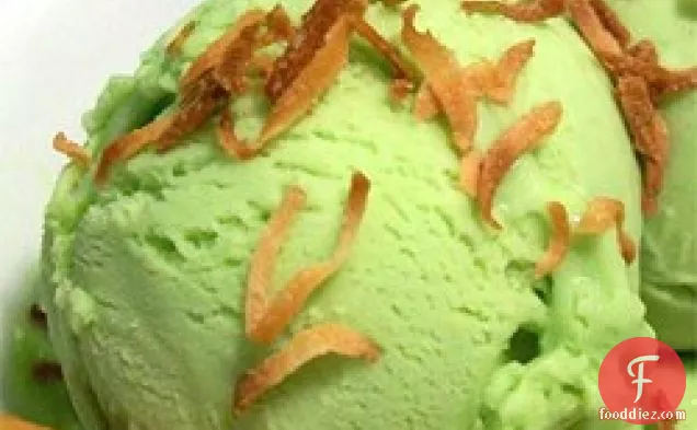 नारियल-एवोकैडो आइसक्रीम