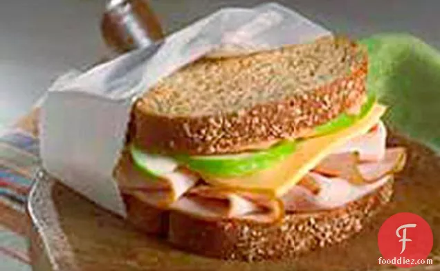 Turkey-Apple Sandwich