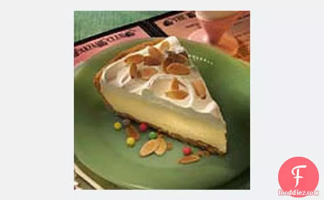 5 Minute Toasted Almond Cheesecake Pie