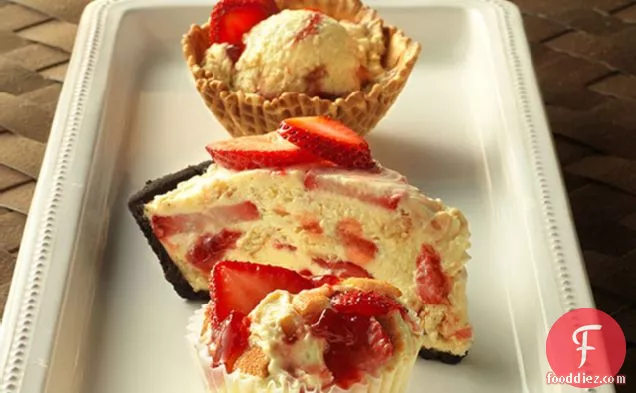 स्ट्रॉबेरी क्रीम फ्रीज: इसे अपने तरीके से परोसें