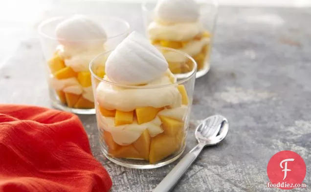 Mango-Cheesecake Parfaits