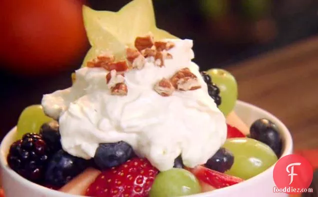 Fruit Salad with Cream Cheese-Pecan Topping