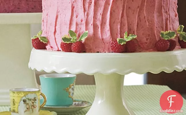 रास्पबेरी बटरक्रीम फ्रॉस्टिंग