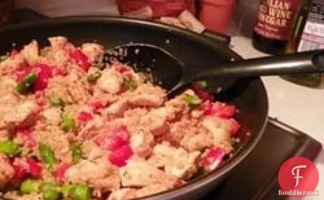 Quinoa with Chicken, Asparagus and Red Peppers