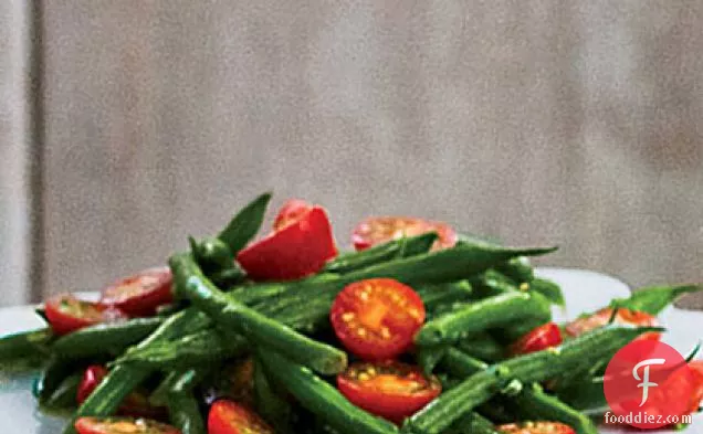 Green Bean–Tomato Salad with Herbs