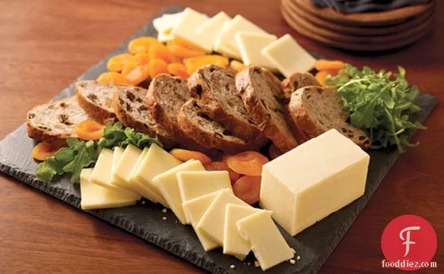 CRACKER BARREL Cheese Board with Fruit & Bread