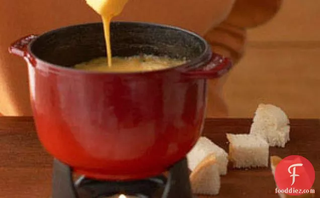 Beer and Cheddar Fondue