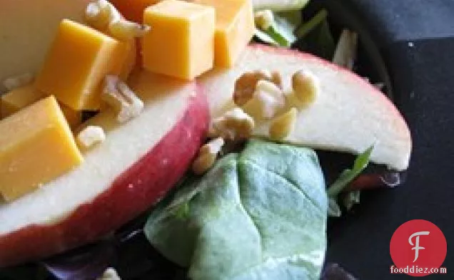 Jackie's Spinach and Apple Salad