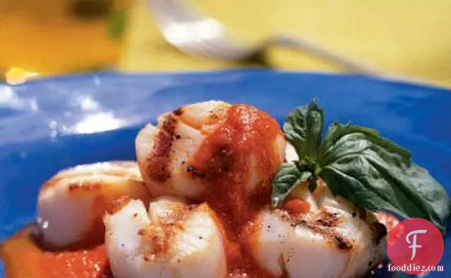 Scallops with Roasted Pepper Butter Sauce