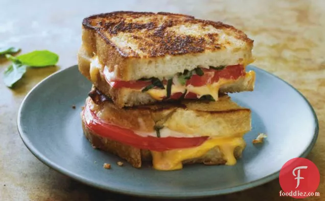 Grilled Cheese Margherita
