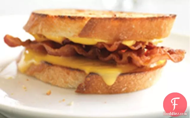 Zippy Grilled Cheese & Bacon Sandwich