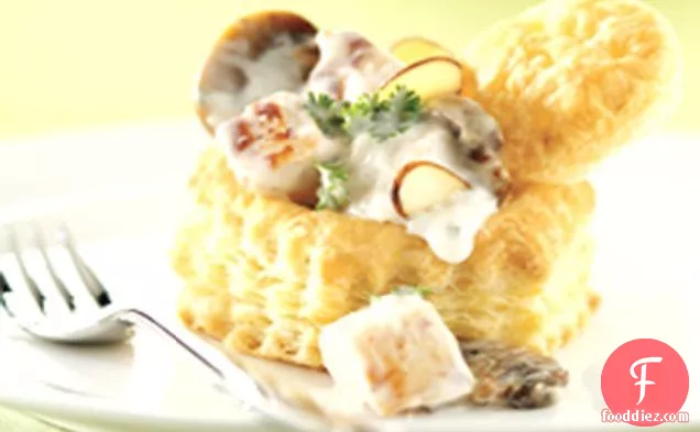 Creamy Chicken over Pastry Shells
