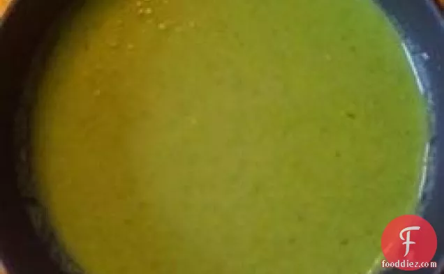 सरल स्वस्थ हरी मटर का सूप