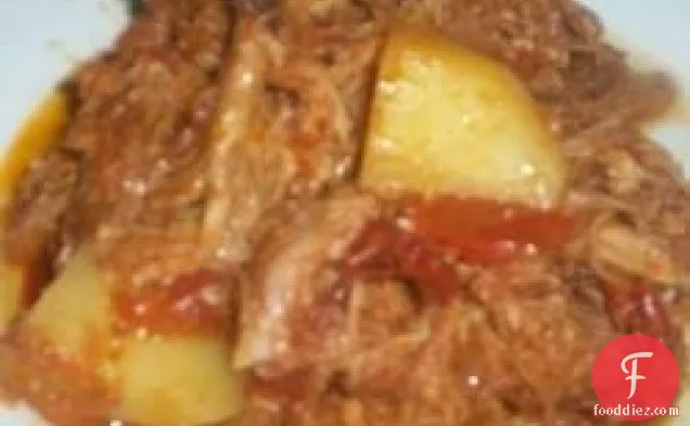 पोर्क चिली रोजो (रेड चिली सॉस के साथ खींचा हुआ पोर्क)