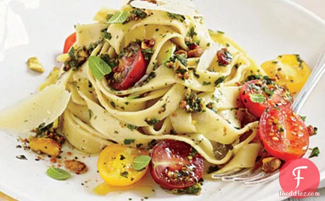 Fettuccine with Pistachio-Mint Pesto and Tomatoes