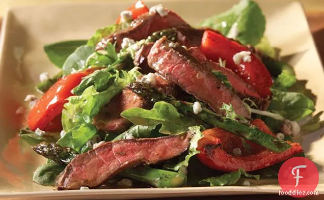 Balsamic Steak and Blue Cheese Salad