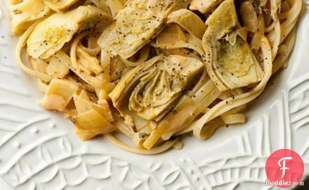 Linguine In Herbed Artichoke Sauce